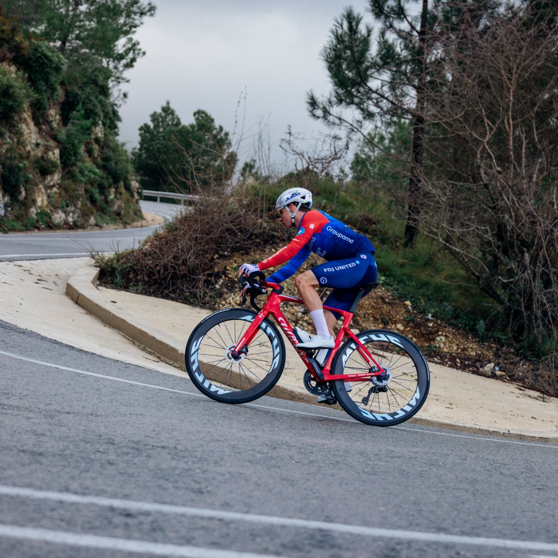 kola silniční MICHE DEVA RD 52 DISC SH plášťová